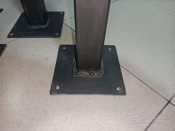 Gambe in ferro per tavolo