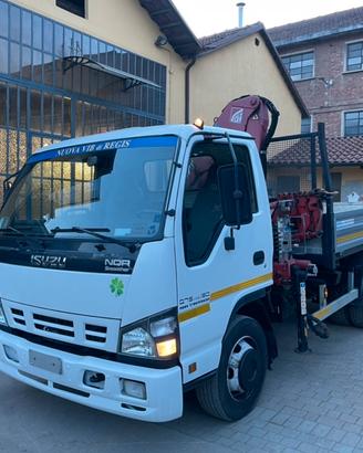Isuzu 75 ribaltabile e gru Disponibile solo 15 gg
