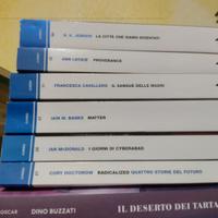 Libri urania jumbo leggere descrizione