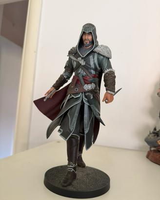 Action figure Ezio Auditore AC Revelations