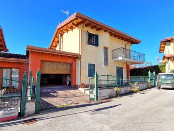 Villa bifamiliare Pizzoli [Cod. rif 3297314VRG]