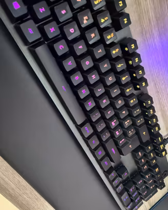 Logitech G513