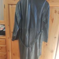 Cappotto trench in pelle modello Matrix.