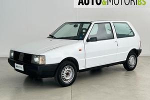 Fiat uno bianca per ricambi 