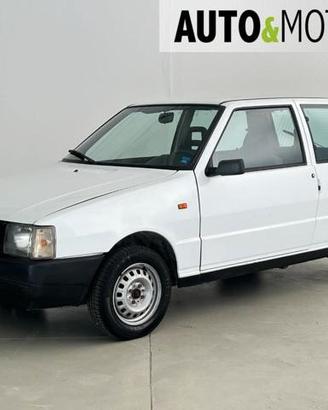 Fiat uno bianca per ricambi 