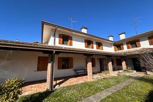 CASA BIFAMILIARE COMPLETA - AMPI SPAZI - PRONTA...