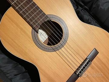 Chitarra classica José Torres + custodia + plettri