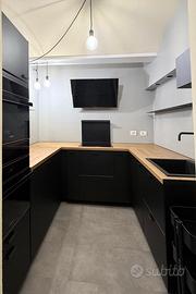 SVENDESI MOBILI CUCINA BASI + PENSILI COME NUOVA