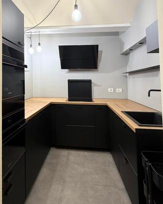 SVENDESI MOBILI CUCINA BASI + PENSILI COME NUOVA