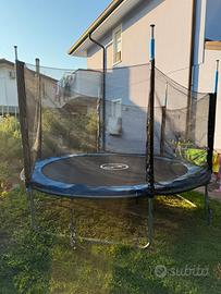 Trampolino salta salta