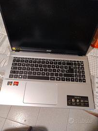 computer portatile Acer usato 