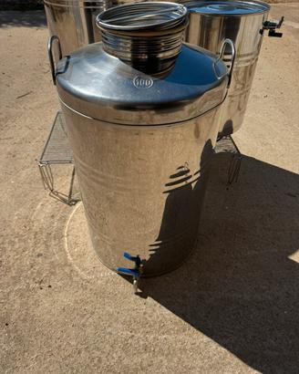 Fusto acciaio inox da 100 litri con rubinetto