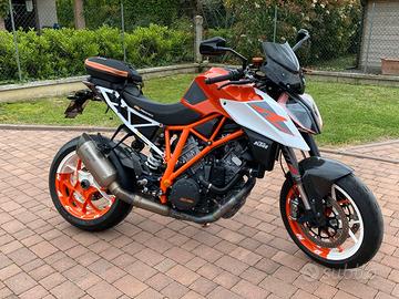 KTM 1290 Super Duke - 2017 Tratt. senza accessori