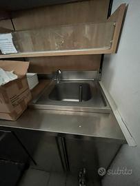 Lavello professionale inox compatto con pedali acq