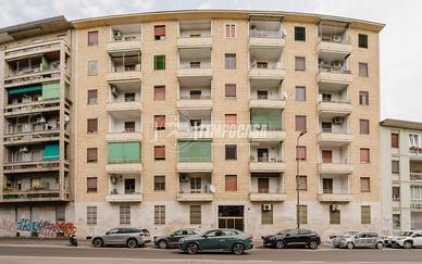 Appartamento a Milano Via Paolo Solaroli 3 locali