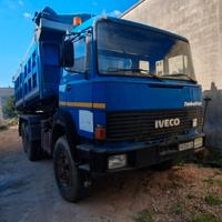 Iveco 330-35