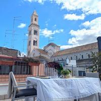 4 LOCALI A BARI