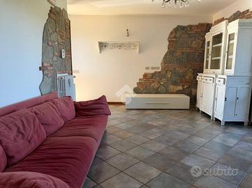 3 LOCALI A ALTOPASCIO