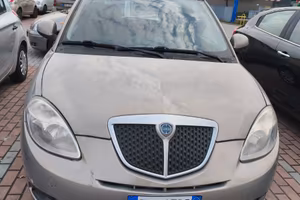 Lancia Ypsilon 1.2 Oro – Solo 100.000 km – Ideale