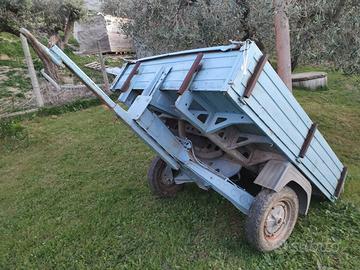 Rimorchio per trattore