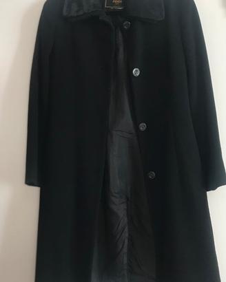 Cappotto FENDI elegante