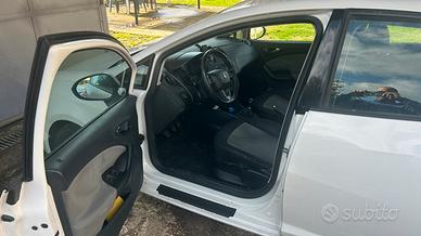SEAT IBIZA GPL