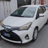 Toyota Yaris 3 serie 1.0 5P Lounge benzina