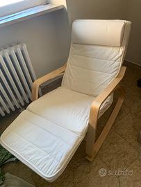 Sedia a dondolo con alzagambe