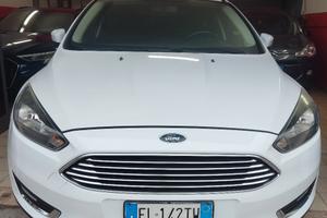 Ford focus 1.6    120