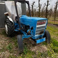 Trattore Ford
