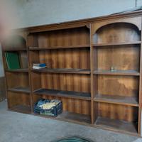 Grande libreria in legno