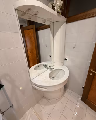 Mobile bagno angolare