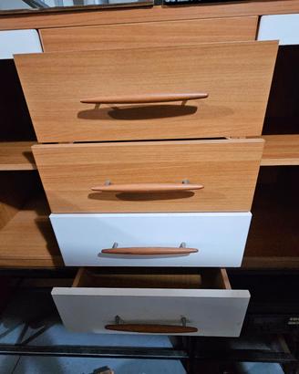 MOBILE LEGNO CASSETTIERA E SPORTELLI