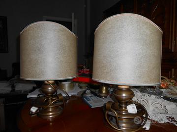 Coppia di lampade in ottone con paralume