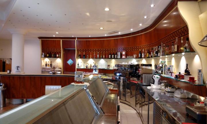 Attività Commerciale Bar Tabaccheria Pasticceria