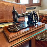 Antica macchina da cucire Winselmann Titan