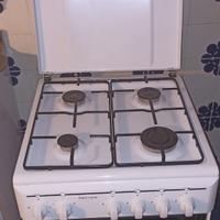 Cucina a Gas Electroline con forno elettrico