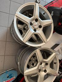Cerchi in lega 15”