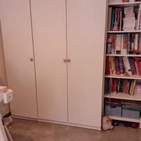 ARMADIO IKEA 3 ANTE CON LIBRERIA
