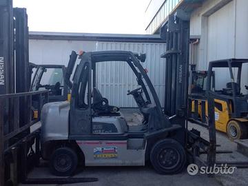 Carrello elevatore diesel nissan ricondizionato
