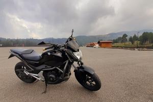 Moto nc 700 s dct