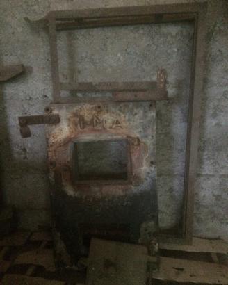 Portellone in ferro ex forno panificio