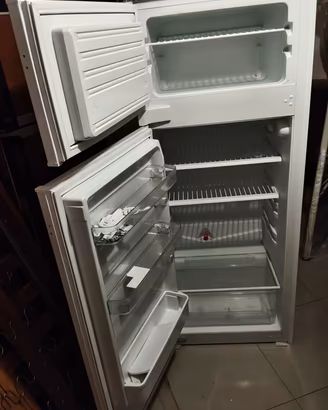 Frigorifero da incasso 220L.Nuovo