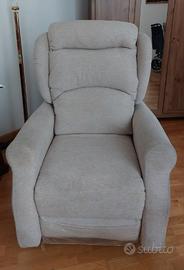 Poltrona alzapersona