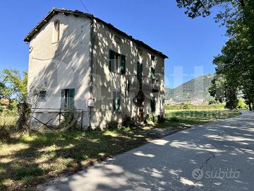 Casa Indipendente Gubbio [INDZAPPACENERE118VRG]