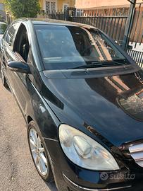 Mercedes classe b200