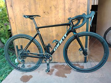 Bici GIANT ciclocross-gravel in CARBONIO taglia M