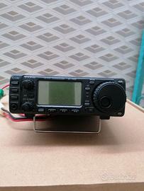 ricetrasmettitore radio amatoriale Icom IC-706.