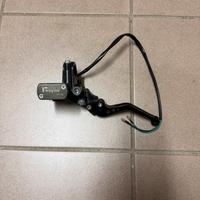 pompa freno sinistra