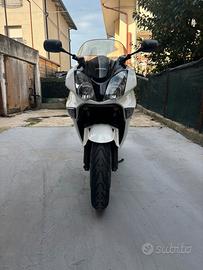Honda Vfr 800 V-Tec colore Bianca e Nera
